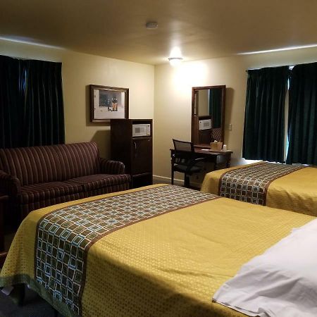Classic Inn Lancaster Smoketown  エクステリア 写真