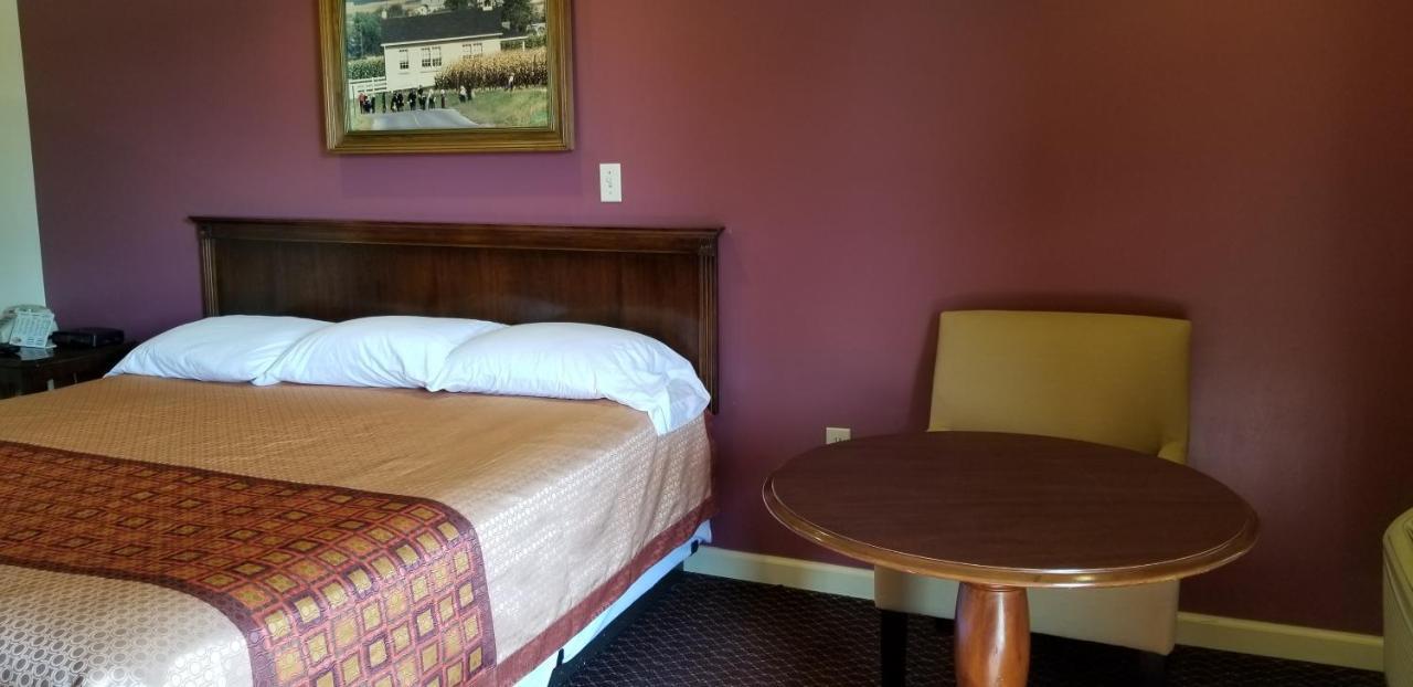 Classic Inn Lancaster Smoketown  エクステリア 写真